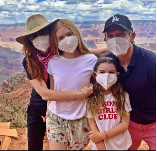 Santu Seppala all family (Wife and Two Daughters)